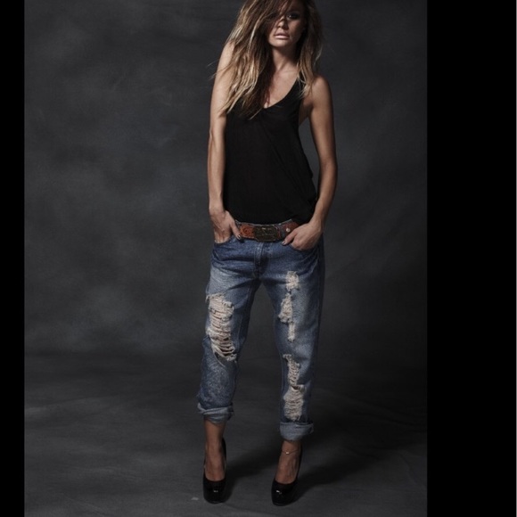 🌺RARE distressed jeans🌺 - Picture 8 of 8